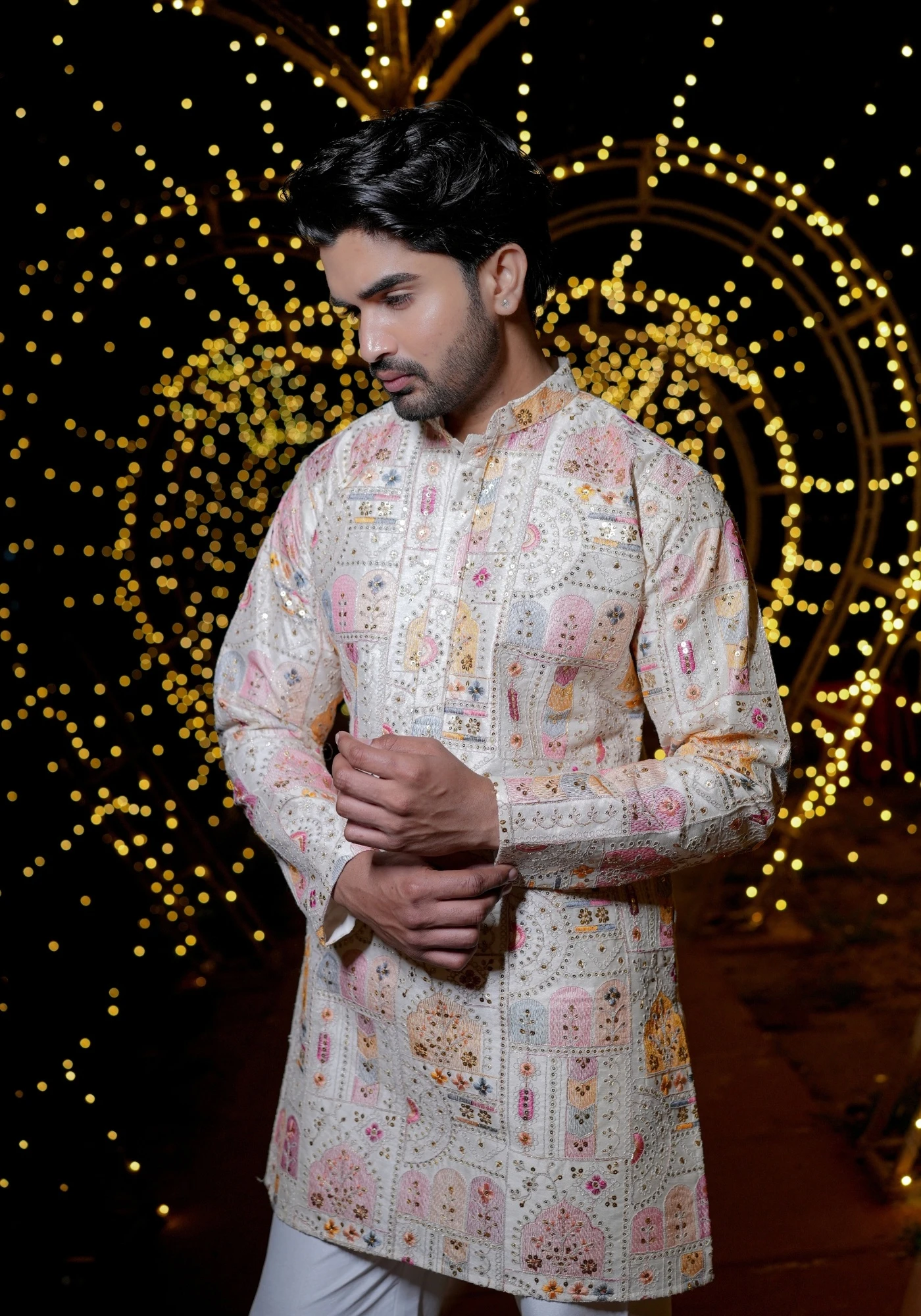 Royal Cream Rangrez Jharokha Naqsh Embroidered Kurta - view 1