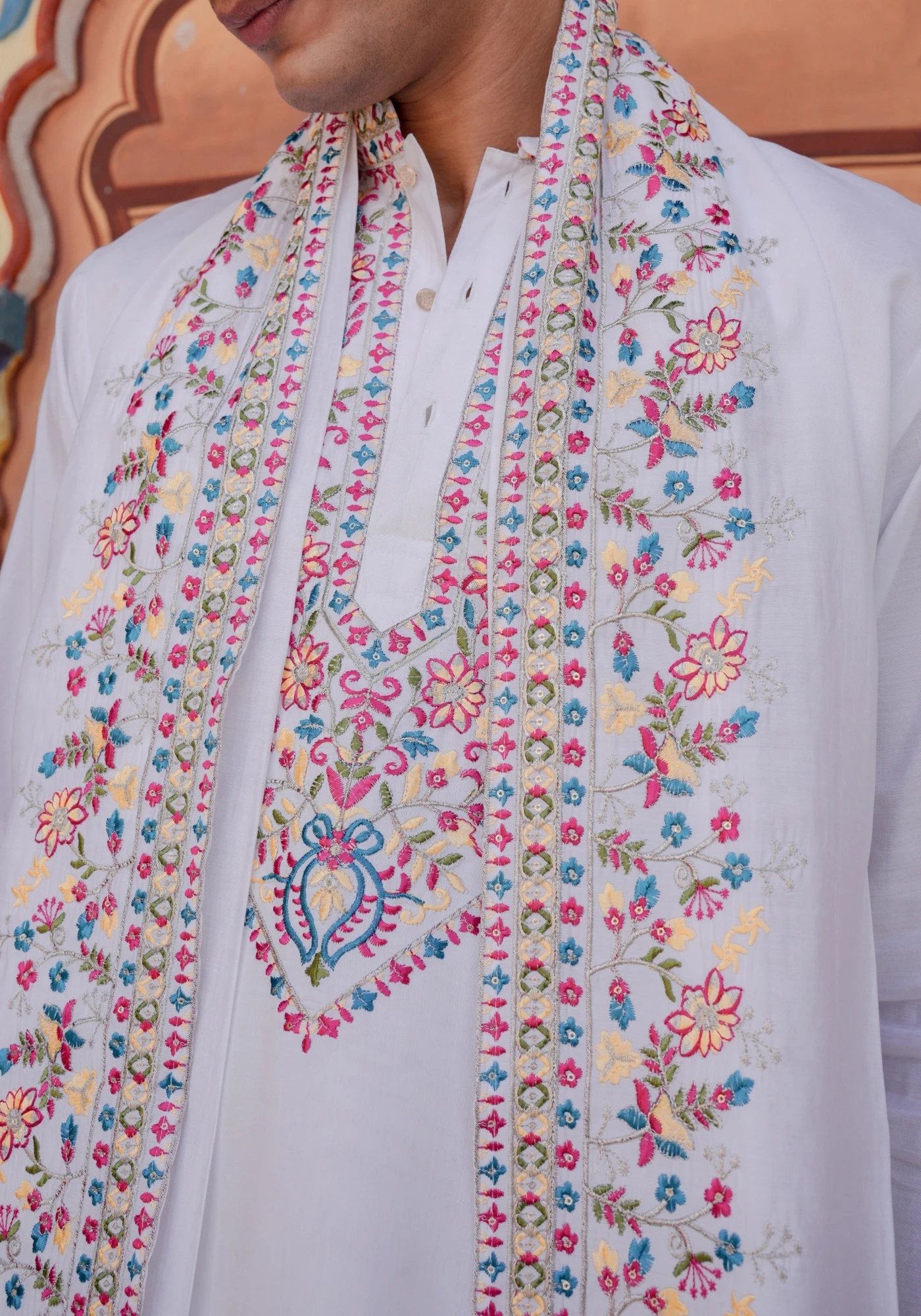 White Gulnaar Gulshan Embroidered Kurta Pajama with Dupatta - view 2