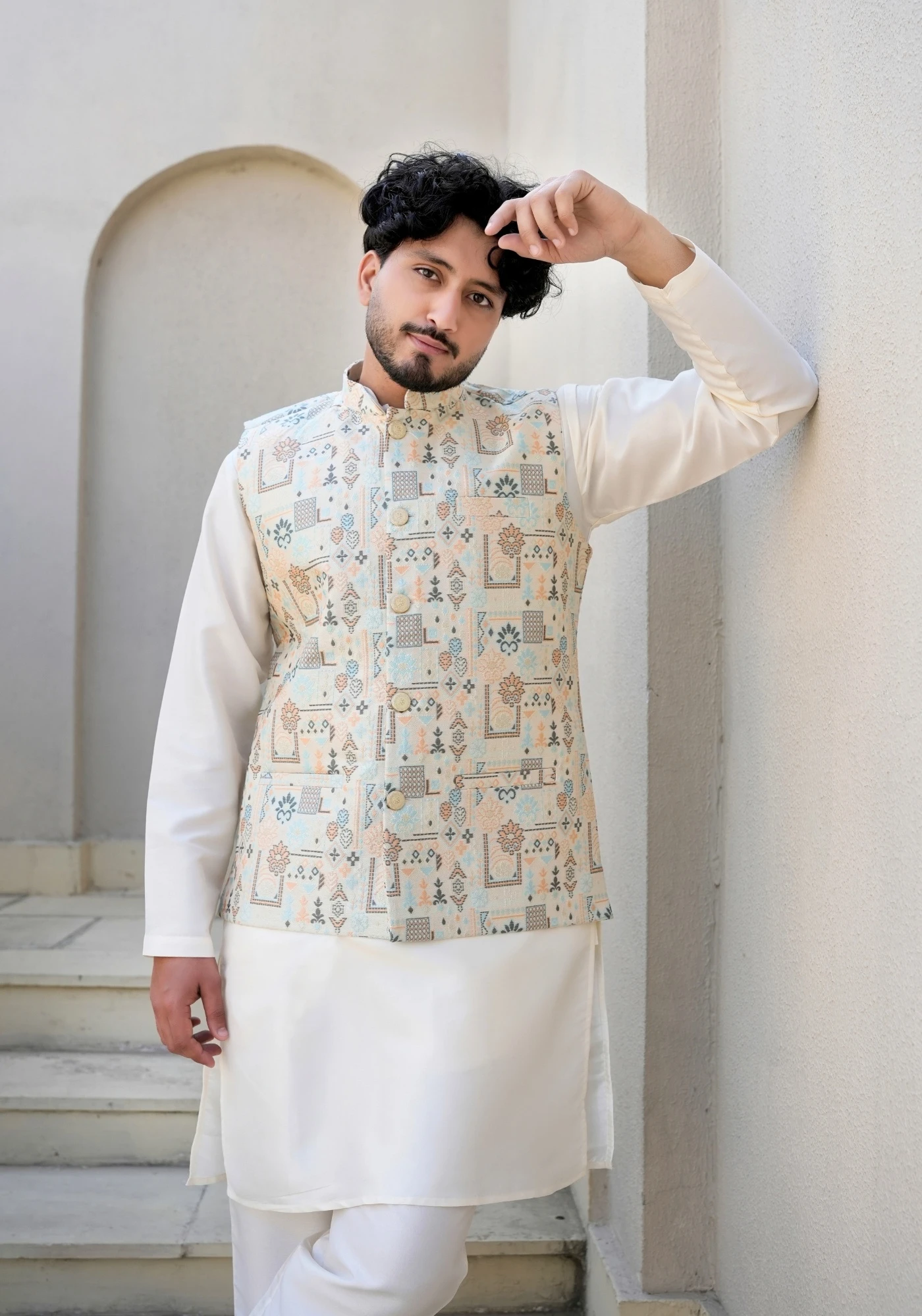 Heritage Blue Riwaayat Woven Koti with Kurta - view 1