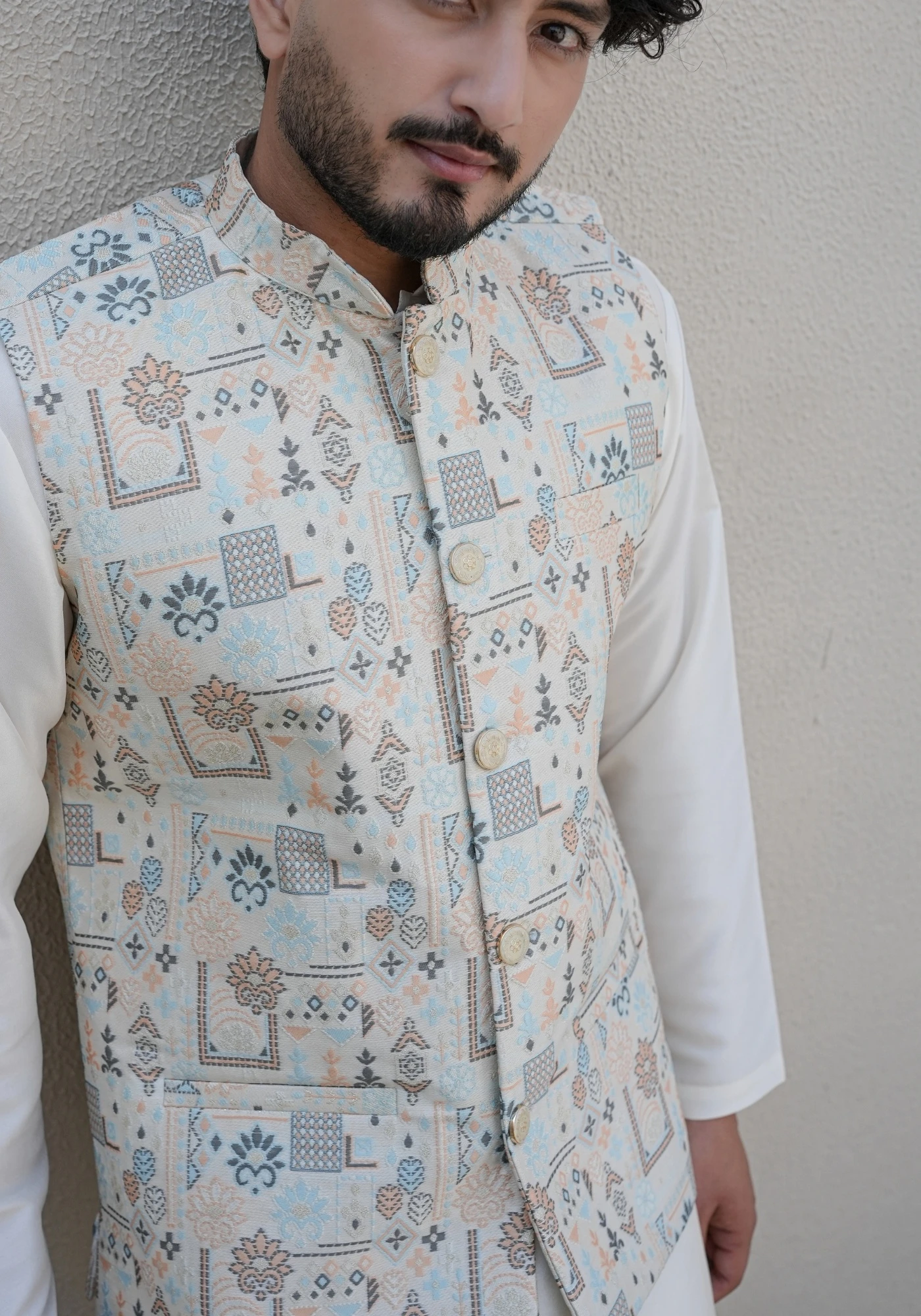 Heritage Blue Riwaayat Woven Koti with Kurta - view 2