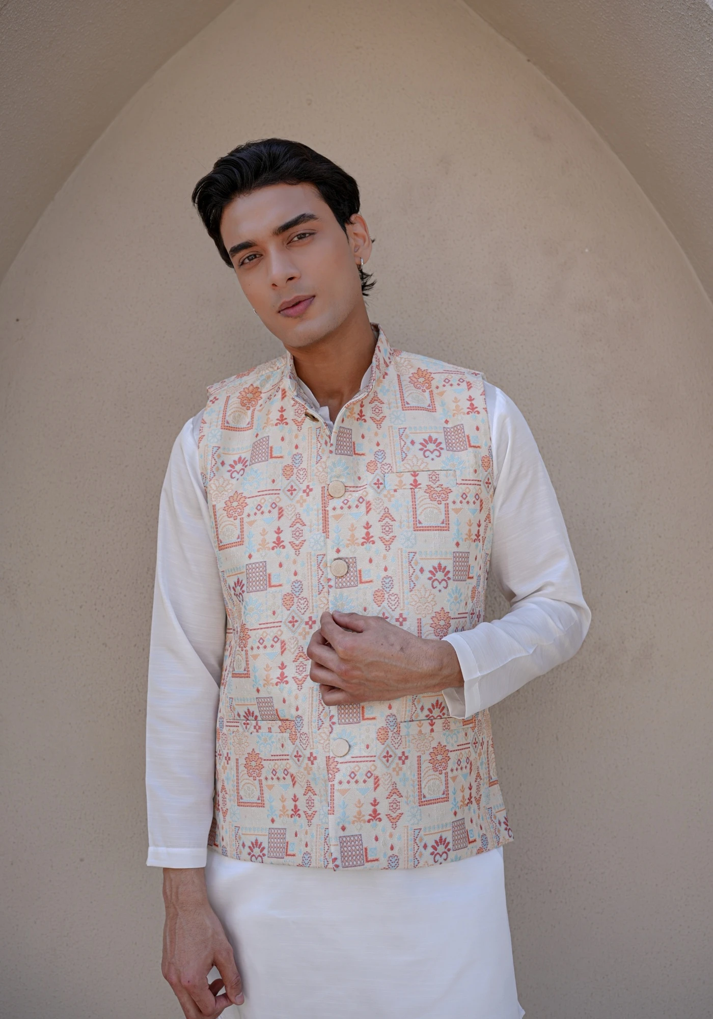 Heritage Peach Riwaayat Woven Koti with Kurta - view 4