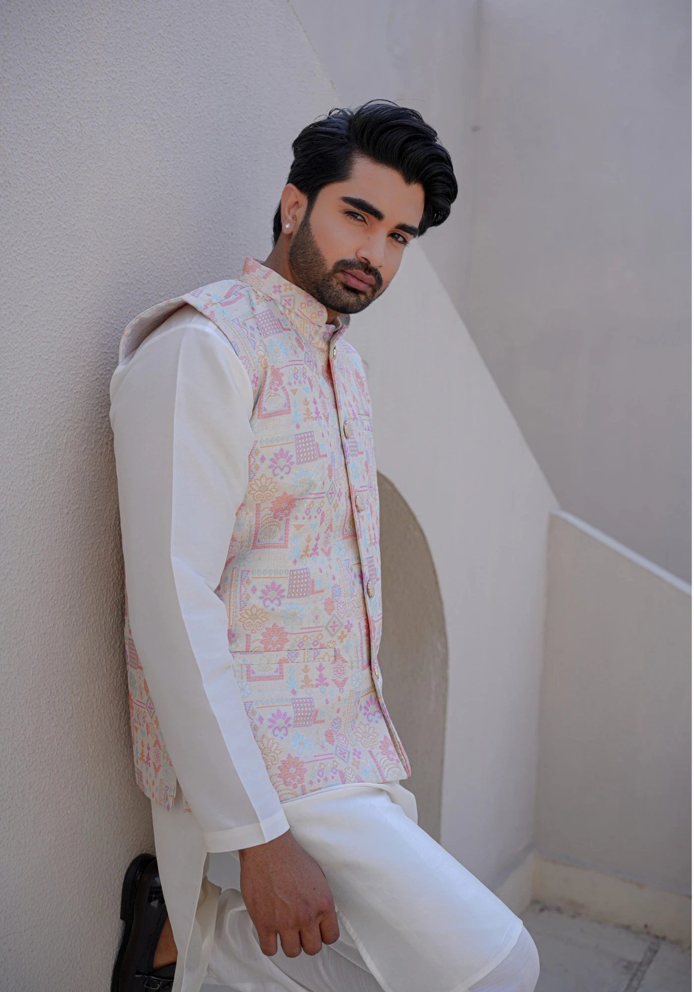 Heritage Pastel Riwaayat Woven Koti with Kurta - view 5