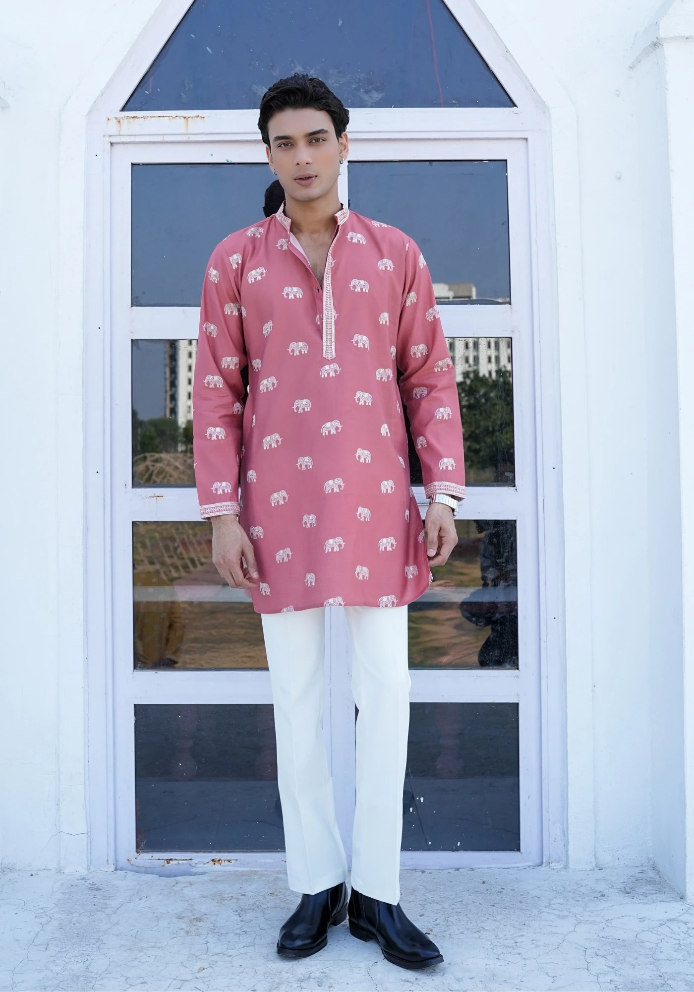 Rose Pink Raang Katha Gajrekha Embrodiered Kurta - view 5