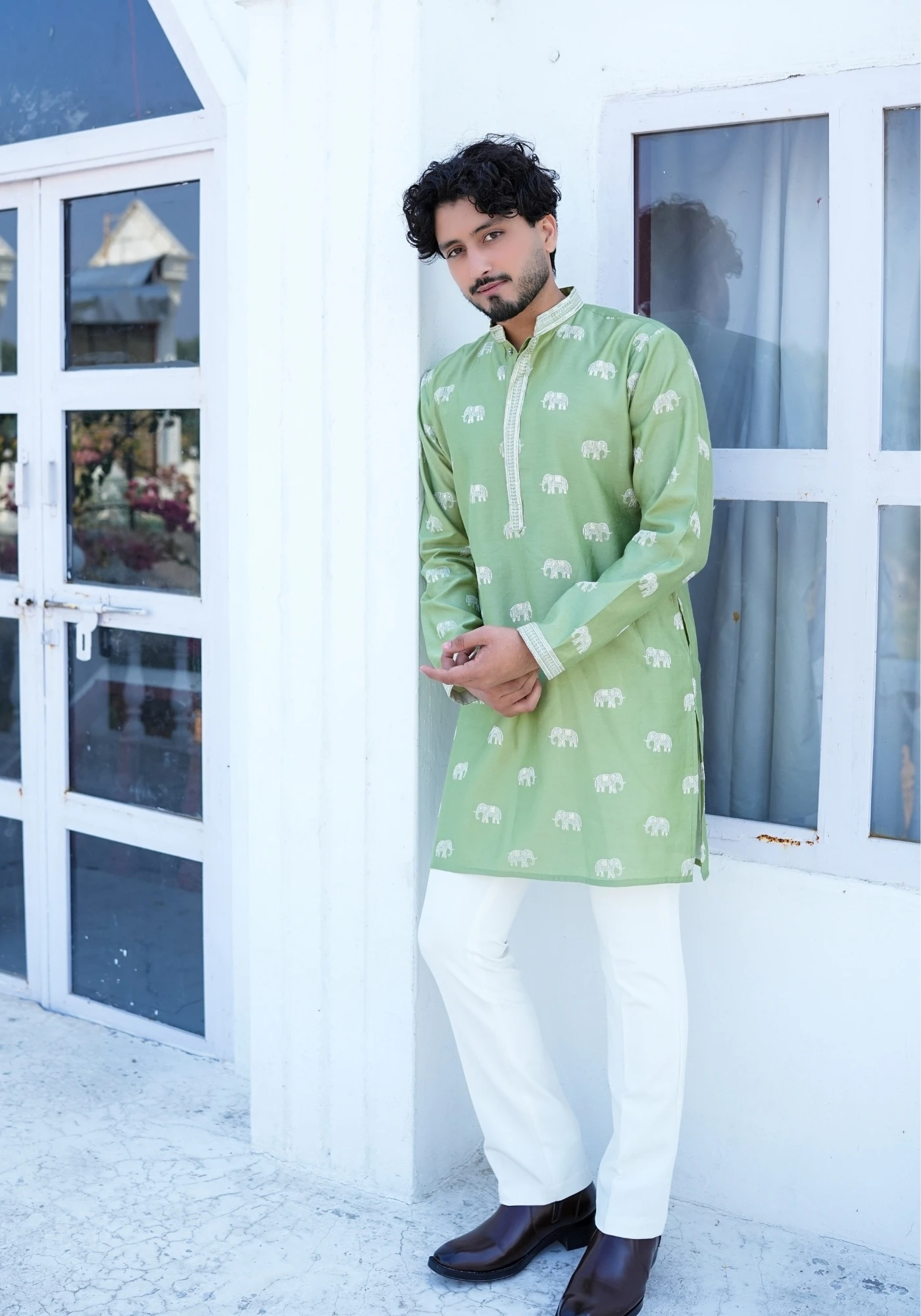 Sage Green Raang Katha Gajrekha Embroidered Kurta - view 5