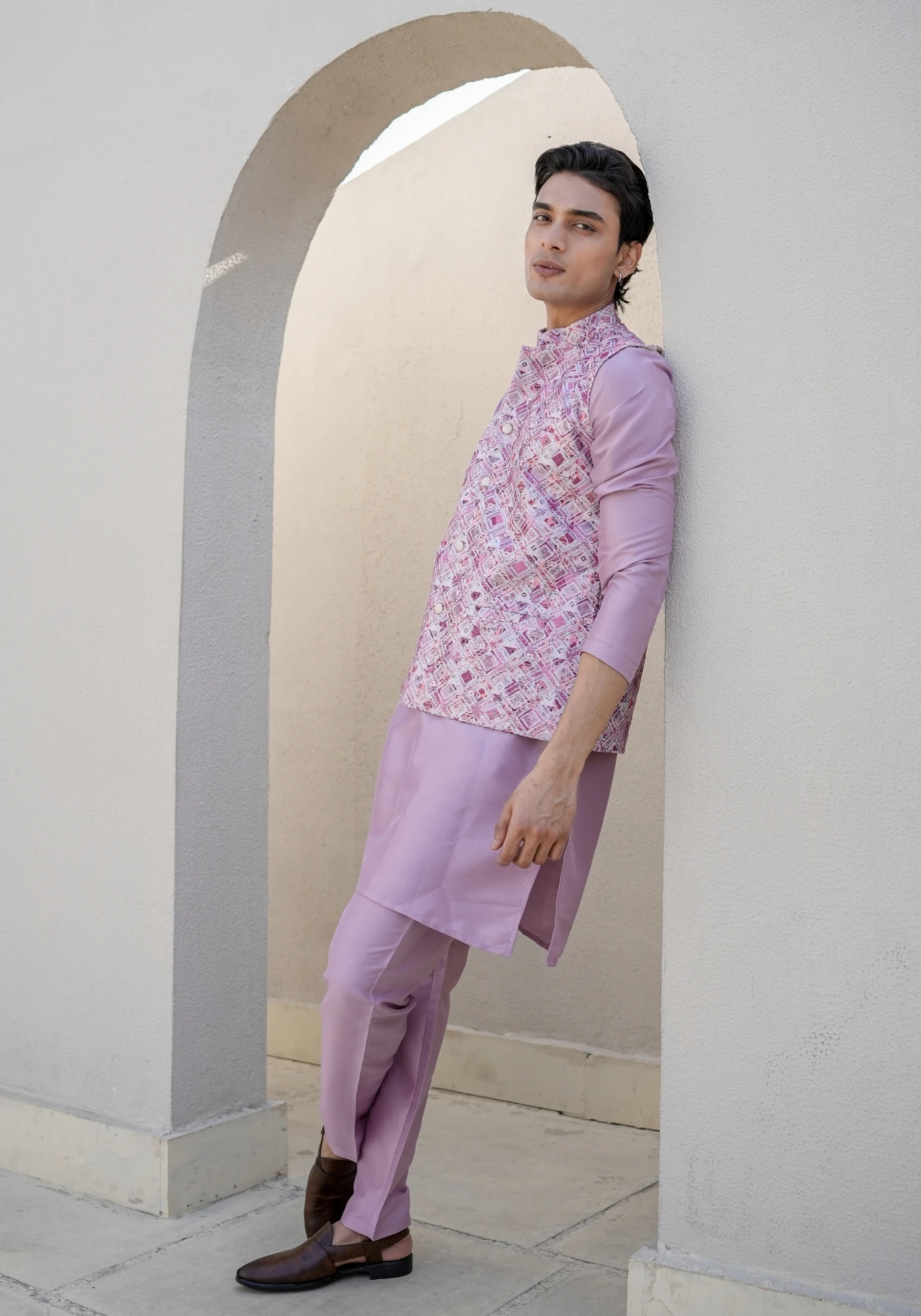 Lavender Riwaayat Gulchowk Woven Koti Kurta Pant Set - view 5