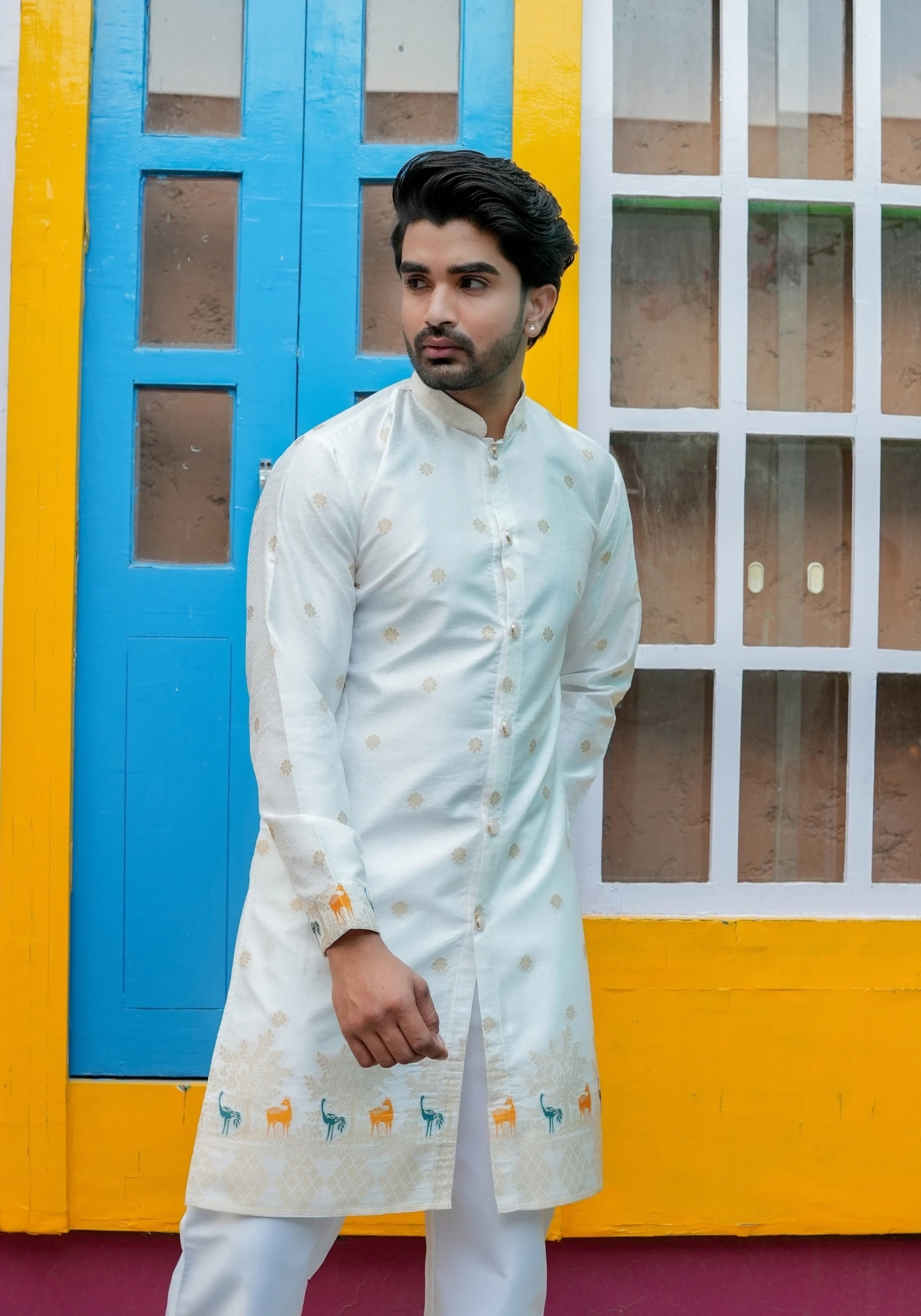 Ivory Bunaavat Pashu Baagh Jacquard Front Open Kurta - view 4