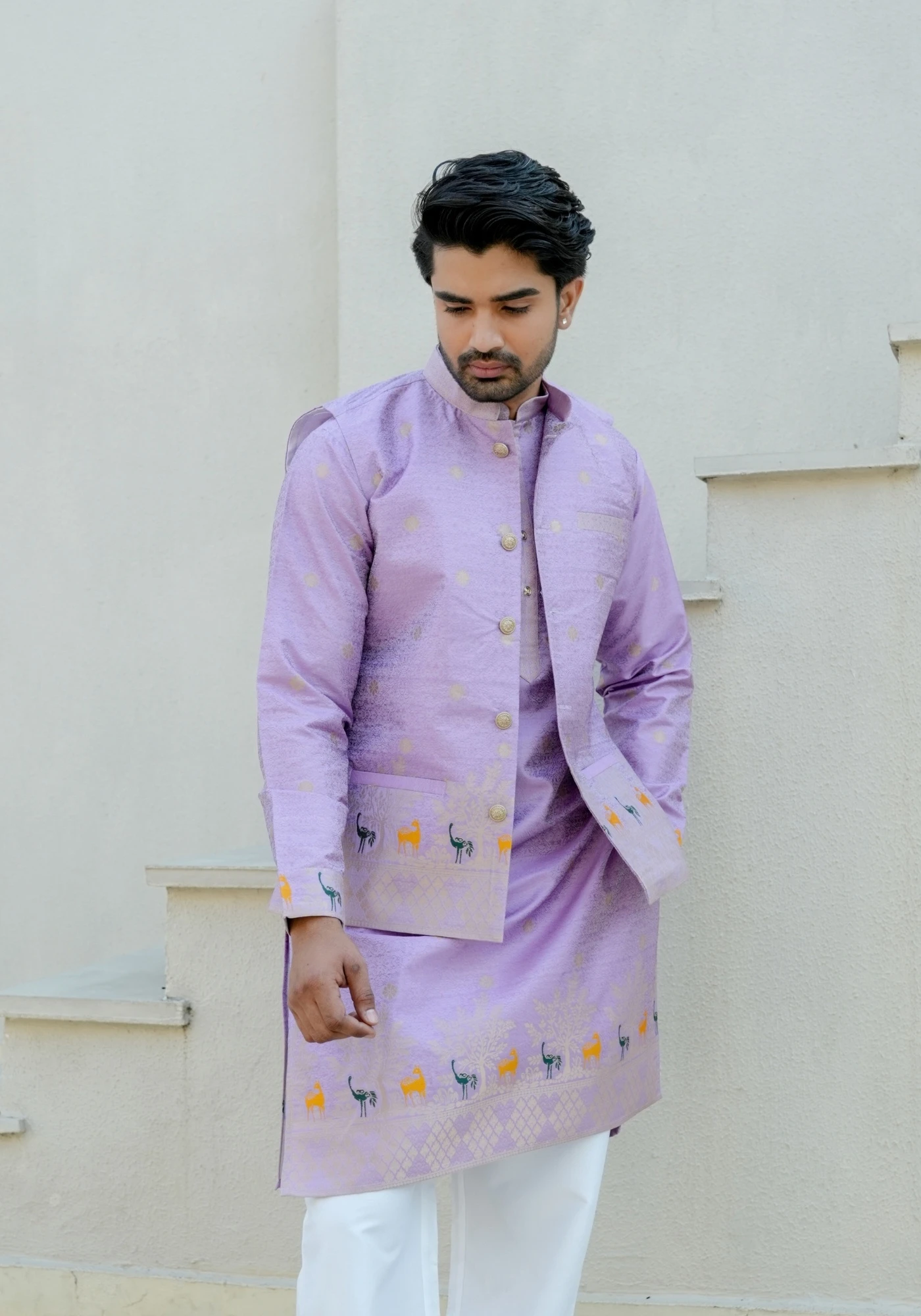 Lavender Bunaavat Pashu Baagh Jacquard Koti Kurta Set - view 1