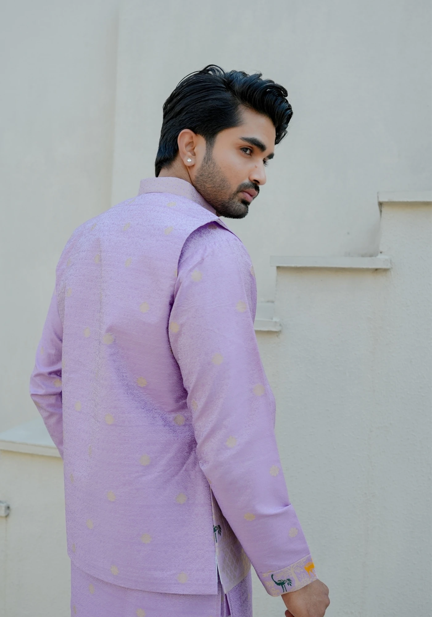 Lavender Bunaavat Pashu Baagh Jacquard Koti Kurta Set - view 3