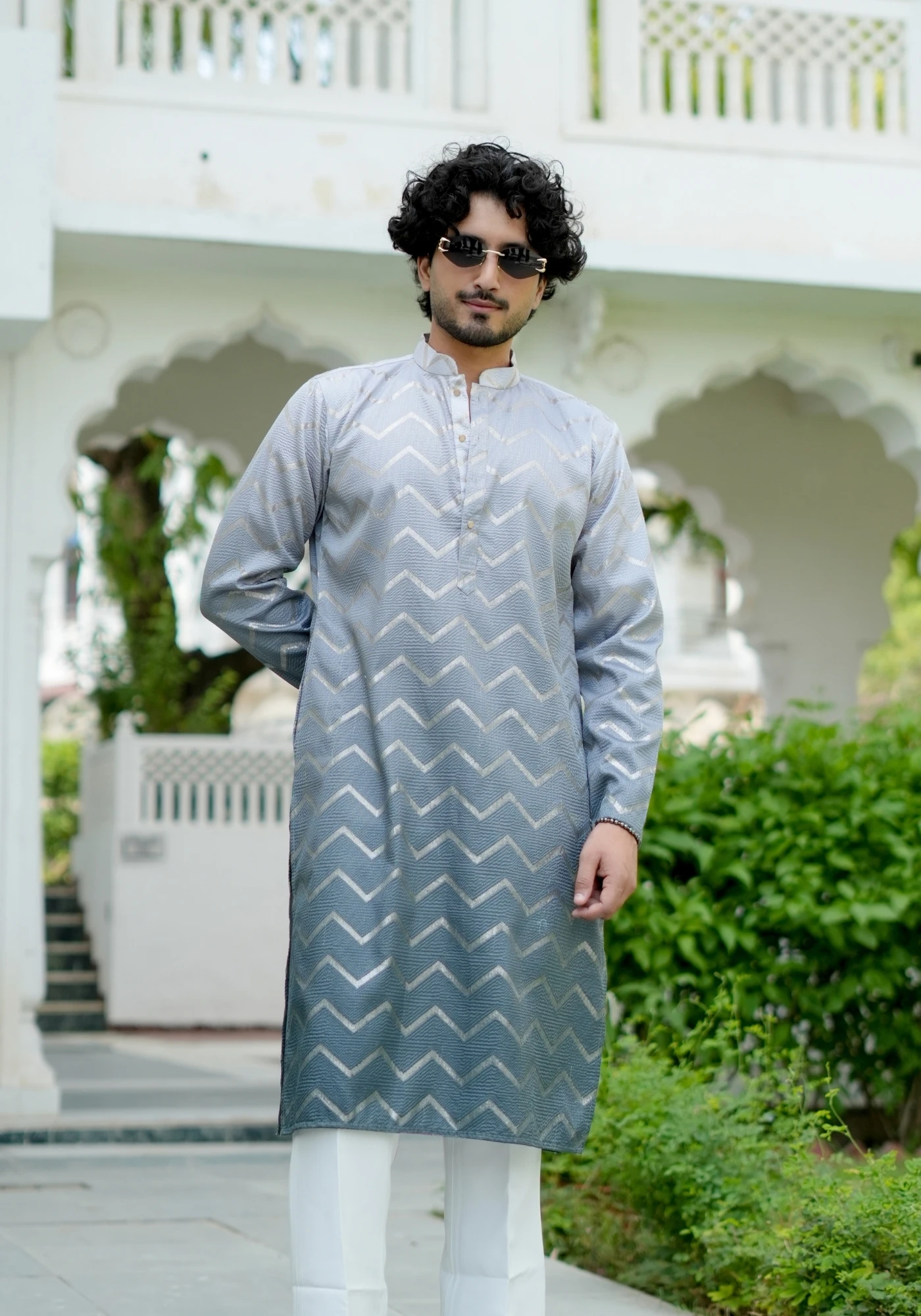 Ash Grey Nazakat Tarangrekha Self Woven Ombre Kurta - view 1