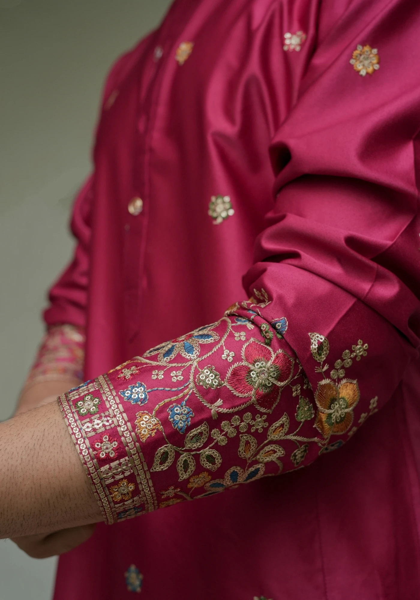 Magenta Pink Noorjaal Gulrang Embroidered Kurta - view 2