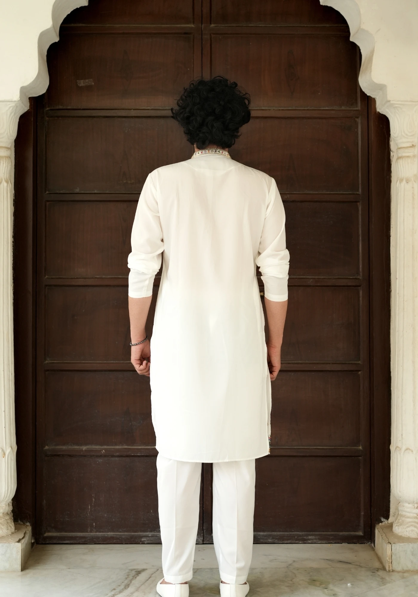 Off White Riwaayat Rangmahal Navratri Embroidered Kurta Pant set - view 4