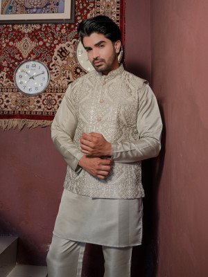 Pista Riwaayat Marbelle Woven Koti Kurta Pant Set