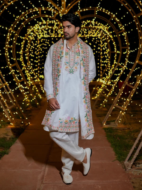 Mens White Embroidered Kurta Set with Dupatta Festive Wedding Wear
